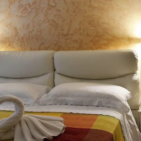 Casa Aurora B&B Bed & Breakfast 3*